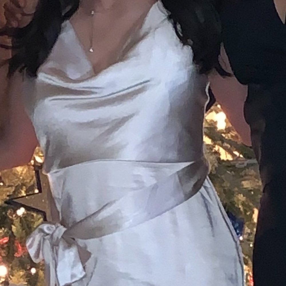 Short Ivory Dress - Picture 8 of 9